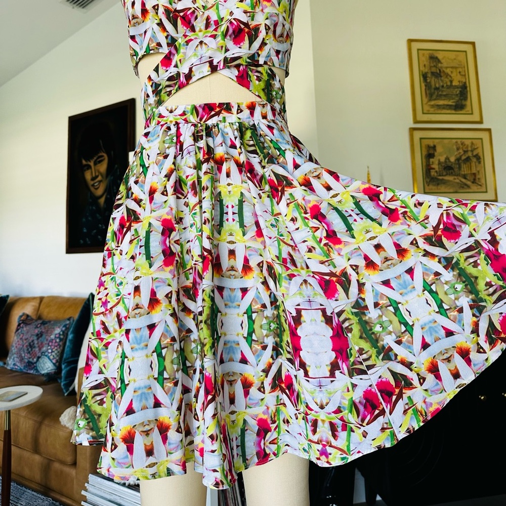 6 Shore Road Multicolor Floral Dress - Picture 7 of 16